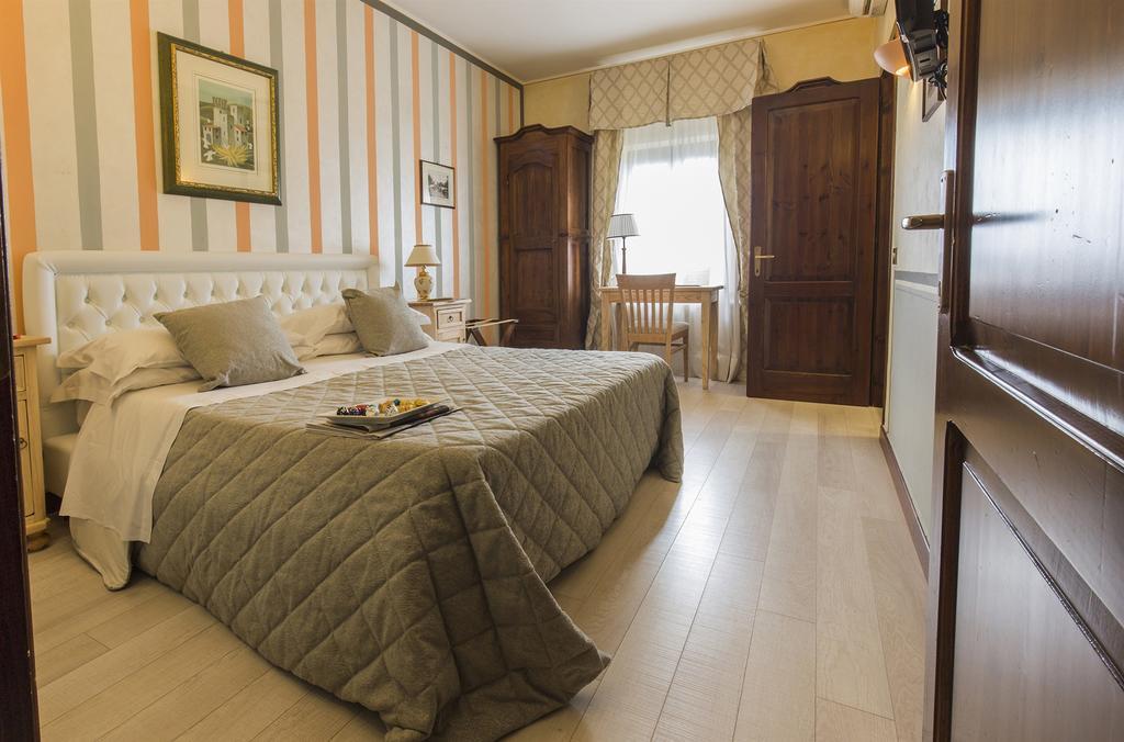 Il Melograno Agriturismo & Spa Pianello  Exteriér fotografie